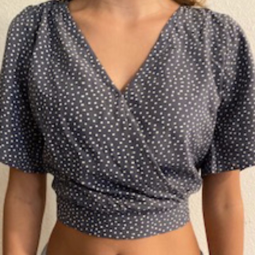 ABERCROMBIE cropped blue blouse XS